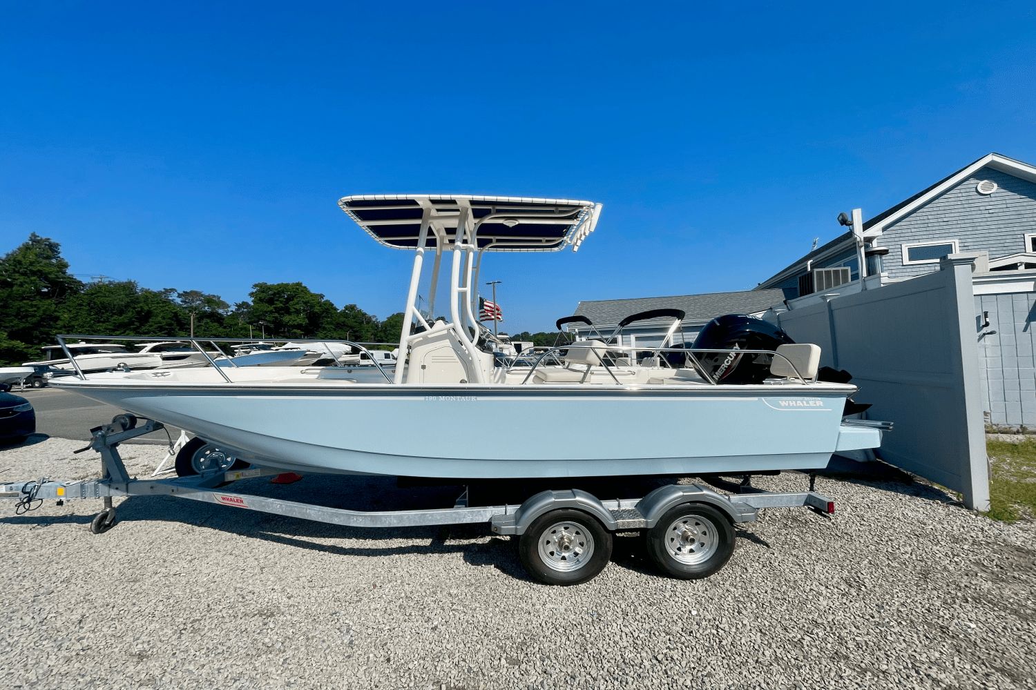 Boston Whaler 190 Montauk