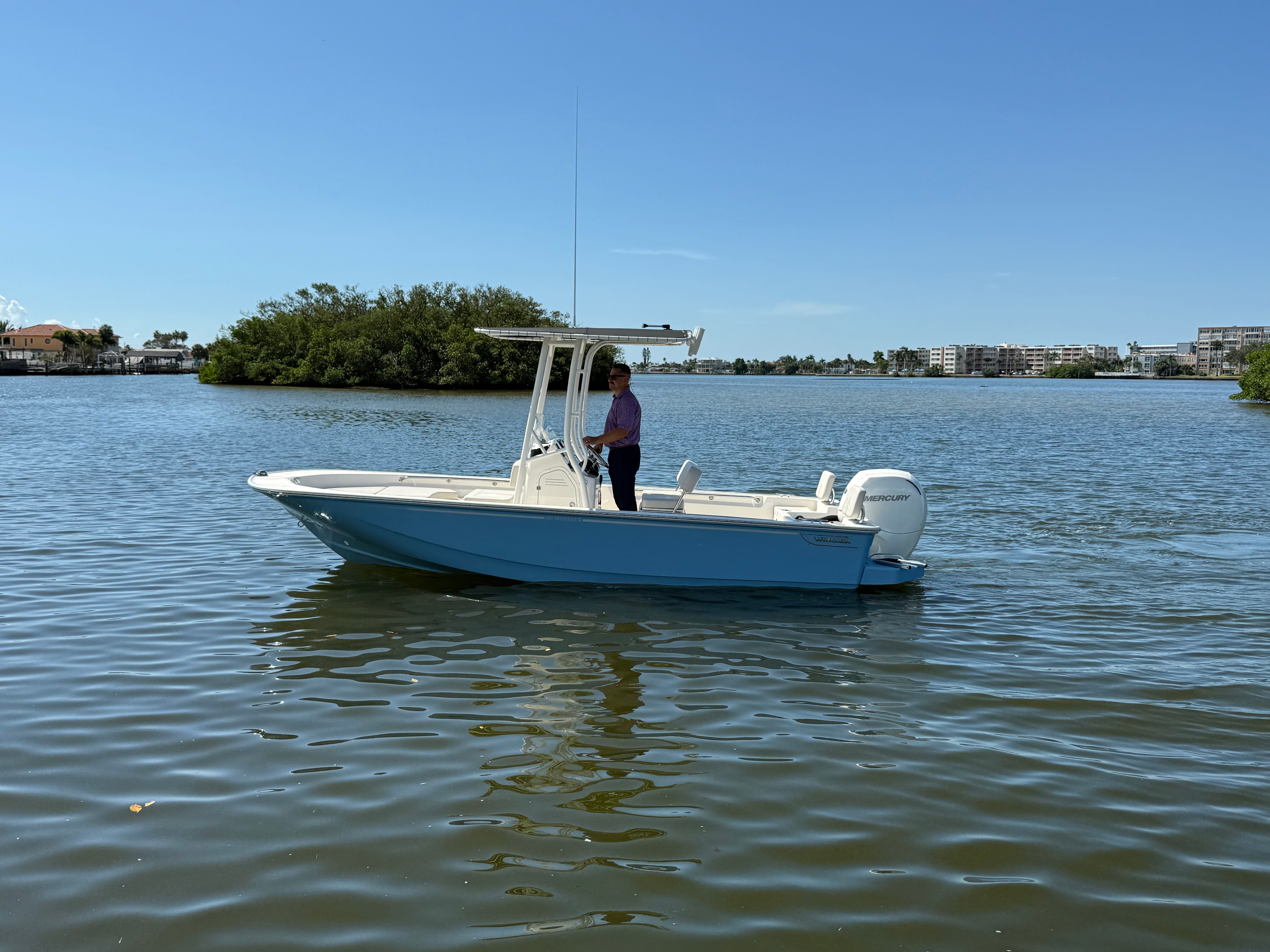 2026 Boston Whaler 190 Montauk