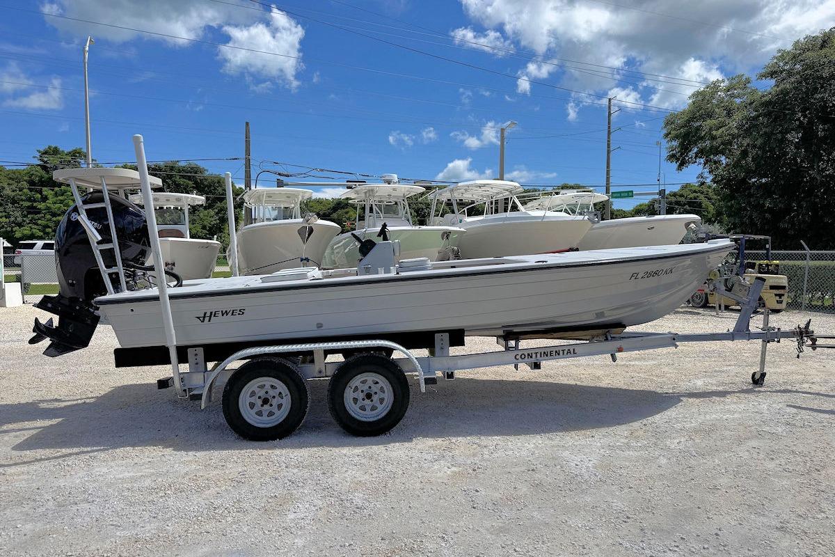 1998 Hewes 19
