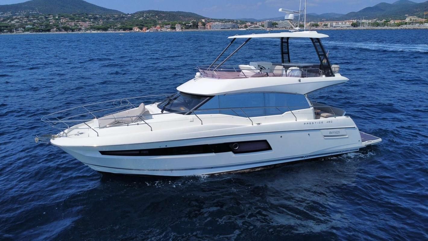 2021 Prestige 460