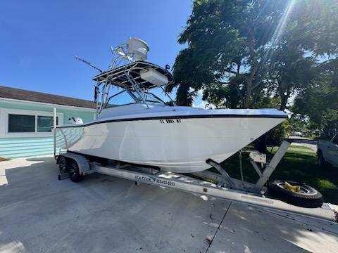 1990 Pursuit 23 WA