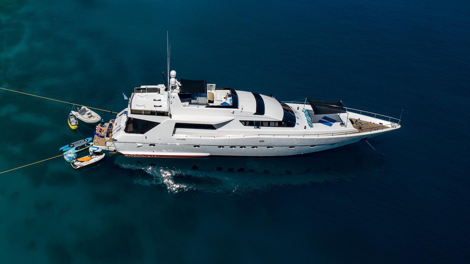 1997 Alfamarine 90