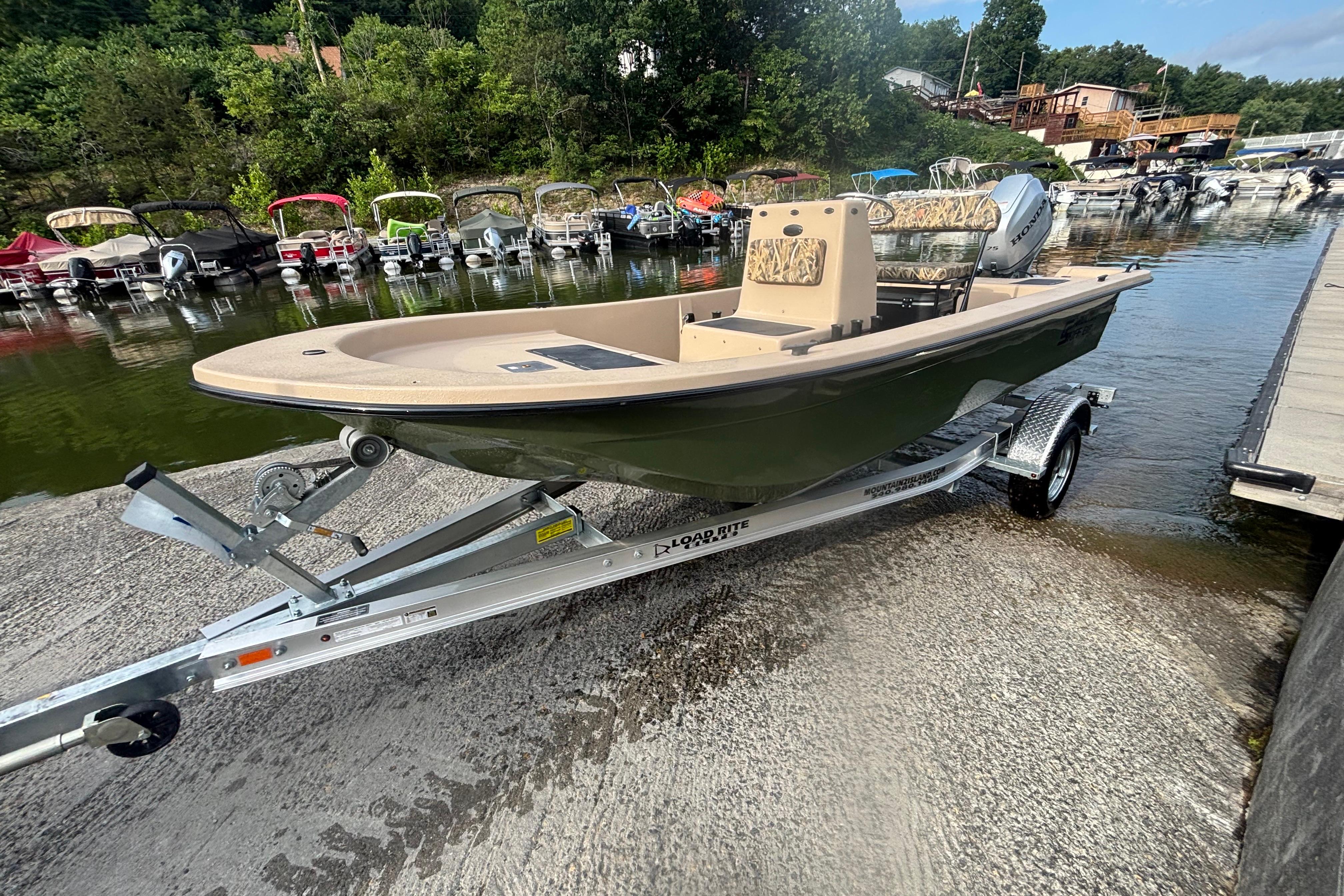 2025 Carolina Skiff E18 JVX CC