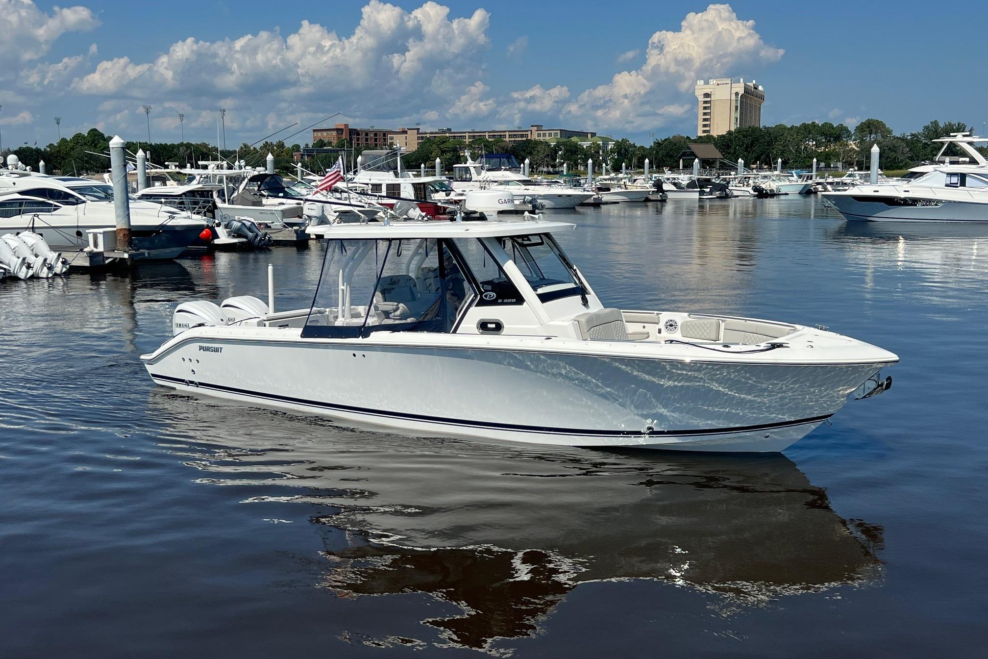 2024 Pursuit S 328 Sport