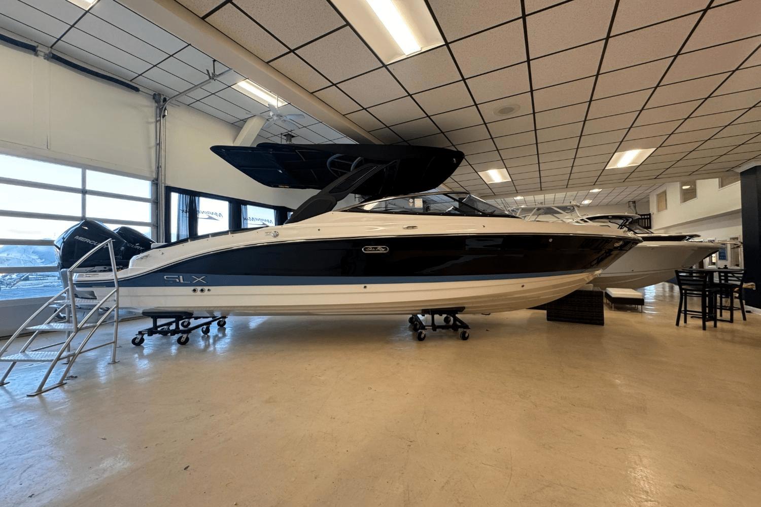 2025 Sea Ray SLX 280