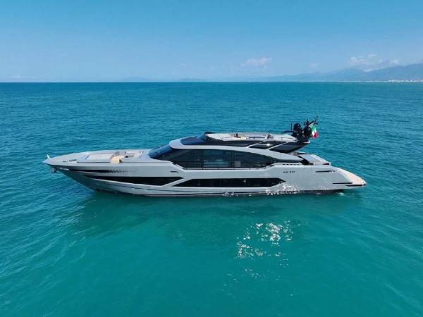 2022 AB Yachts 100