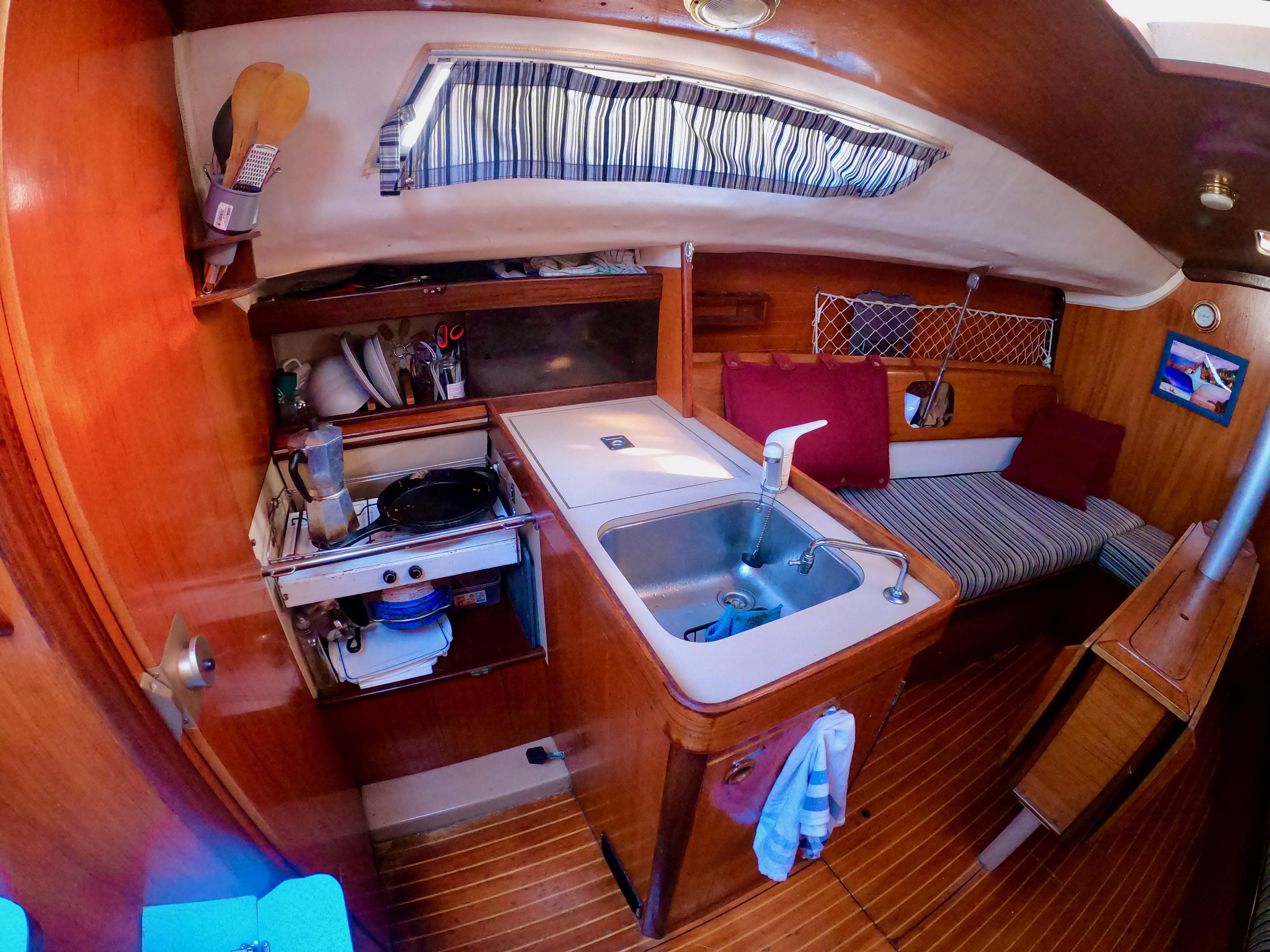 1986 Beneteau First 29