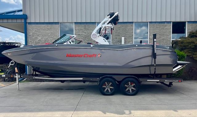 2021 MasterCraft X24