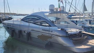 2005 Pershing 43
