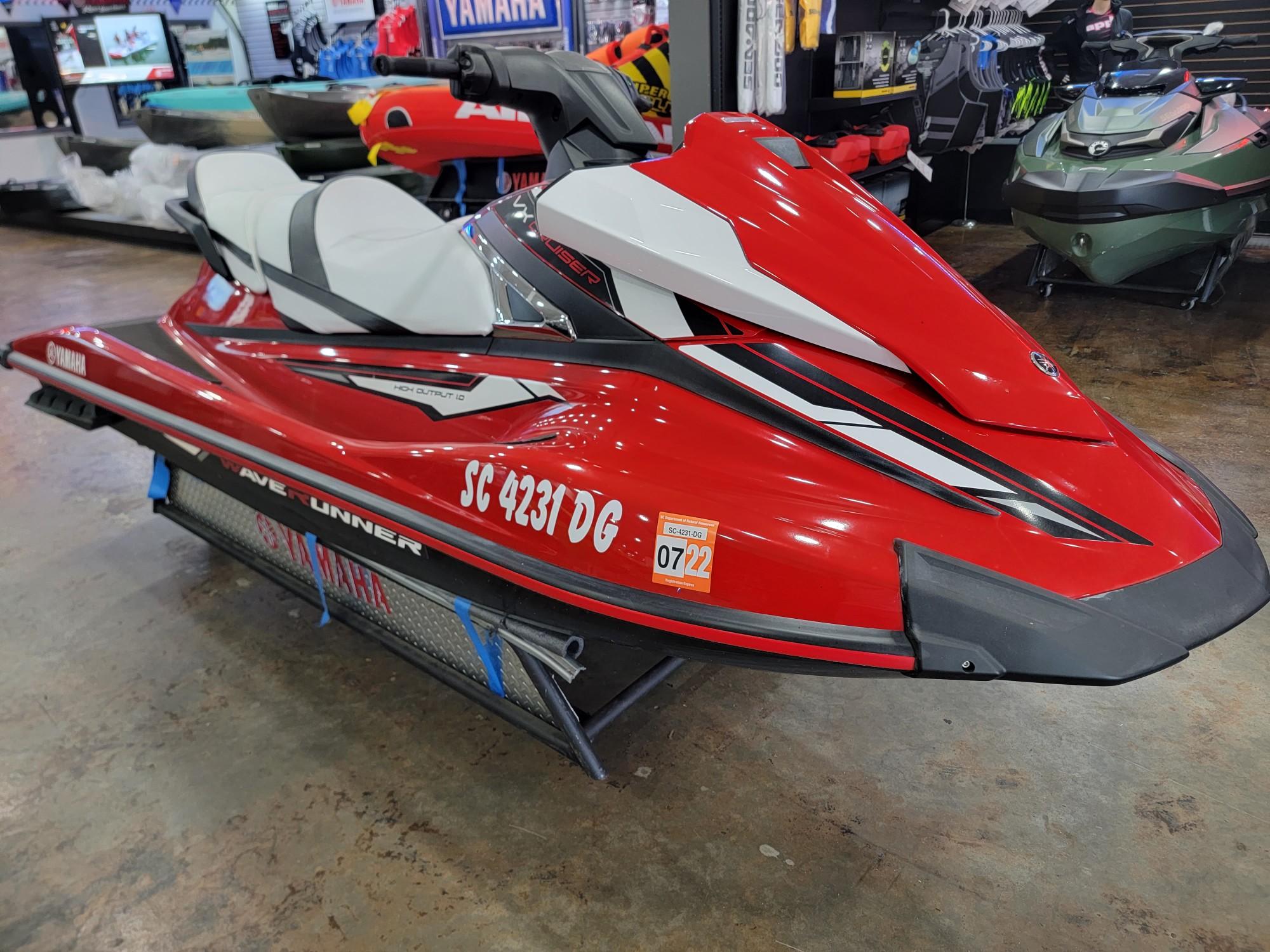 Yamaha Boats VX Cruiser - Red