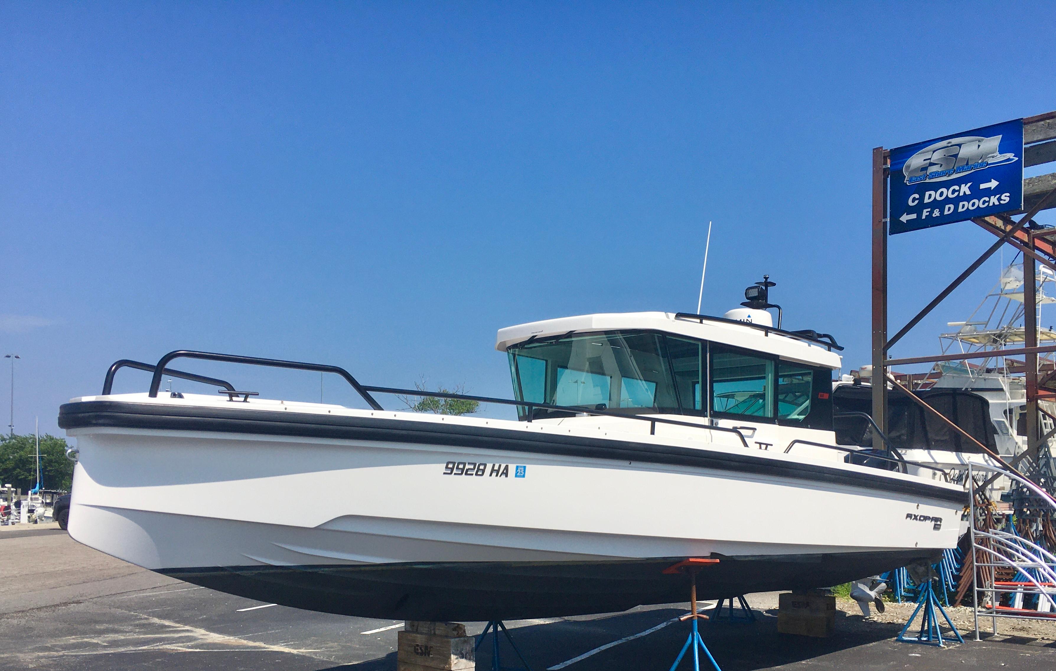 2019 Axopar 28 CABIN