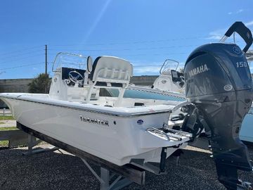 2026 Tidewater 2110 Bay Max