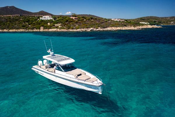 2024 Axopar 37 Sun-Top Mediterrana Edition