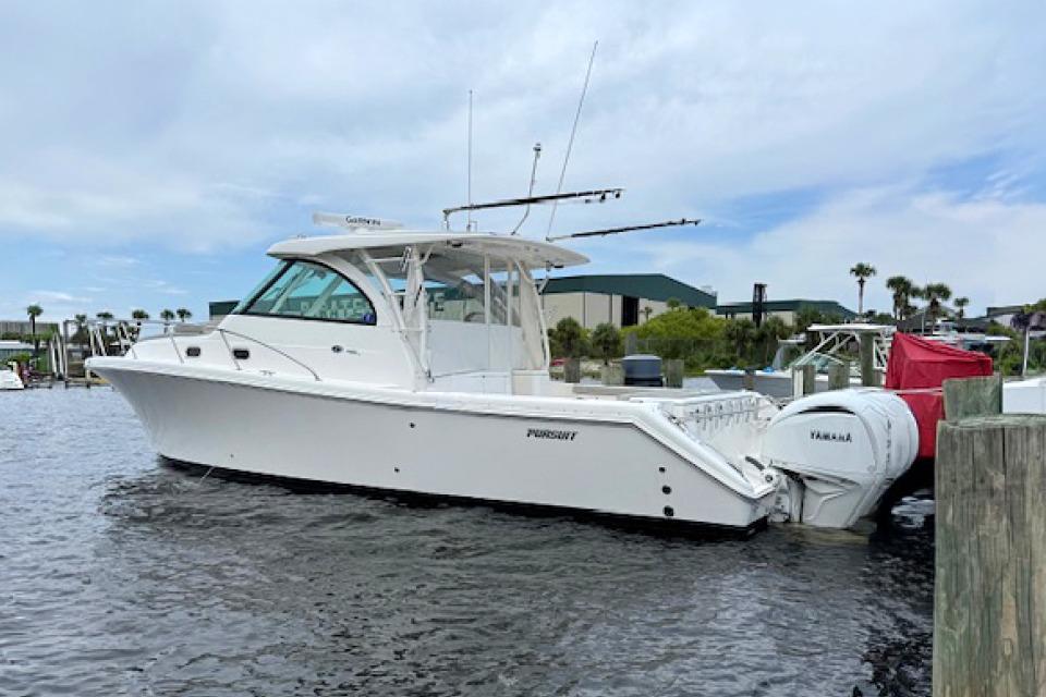 2022 Pursuit OS 385 Offshore
