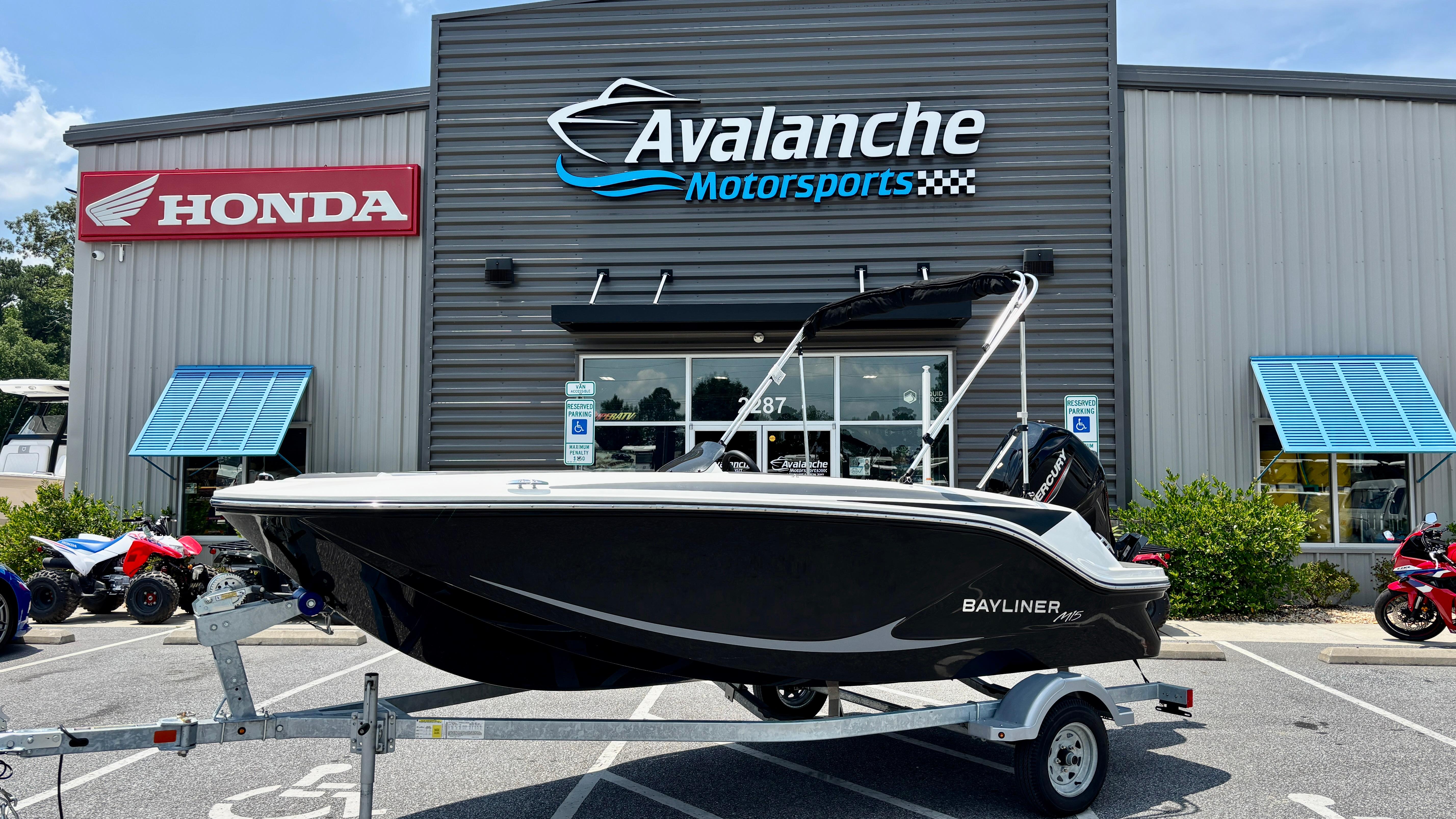 2025 Bayliner M15