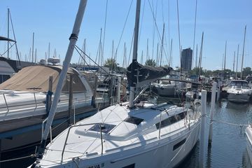 2024 Jeanneau 380