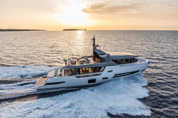 Arcadia Yachts Sherpa 80 Arcadia Sherpa 80 Manufacturer Provided Image