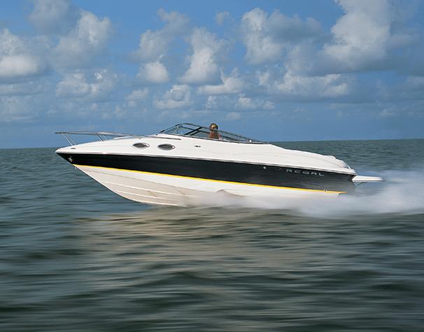 2005 Regal 2650 Cuddy