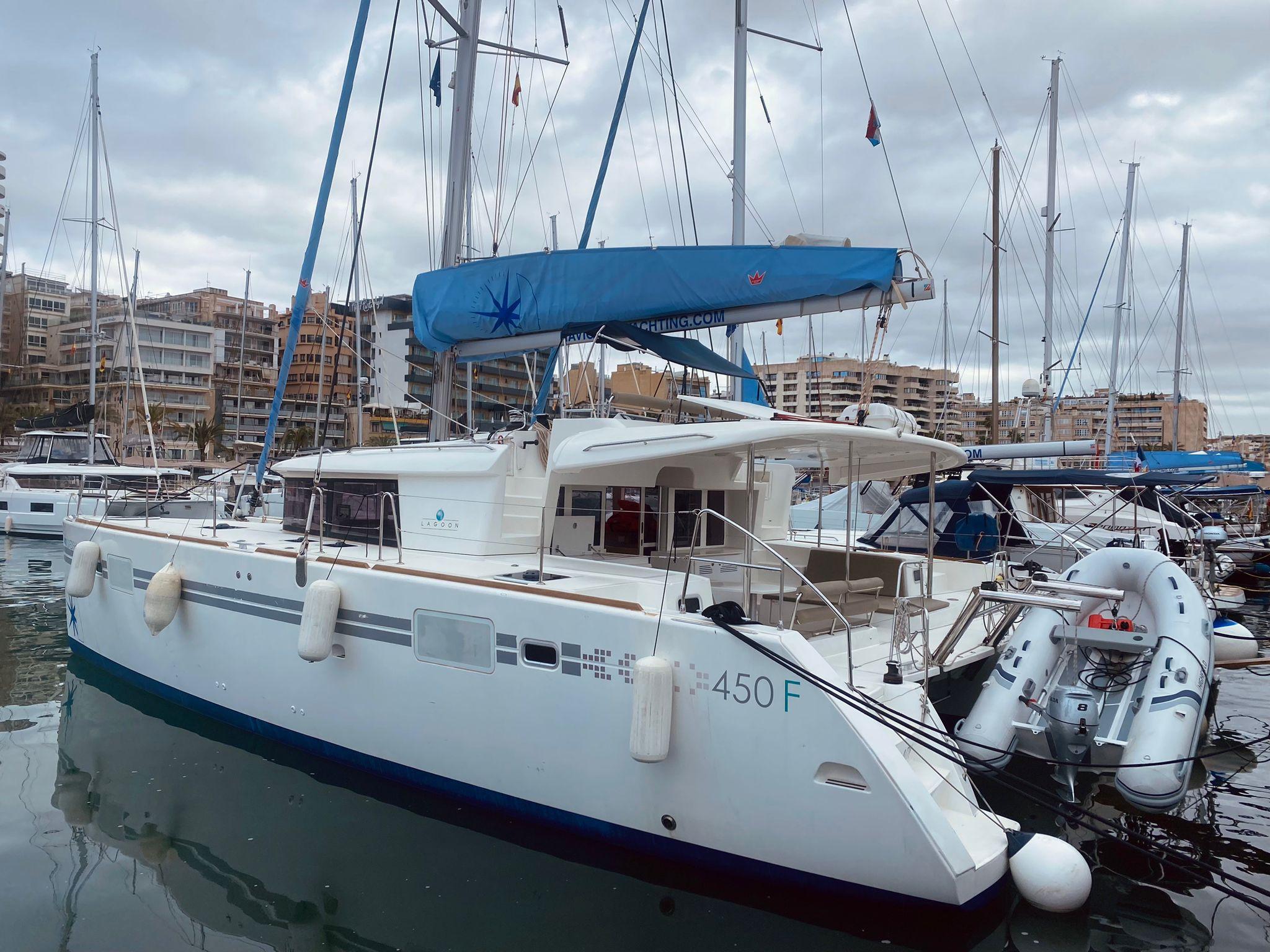 2017 Lagoon 450F, Palma de Mallorca Spain - boats.com