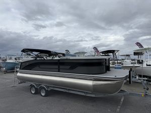 Lowe Ss 230