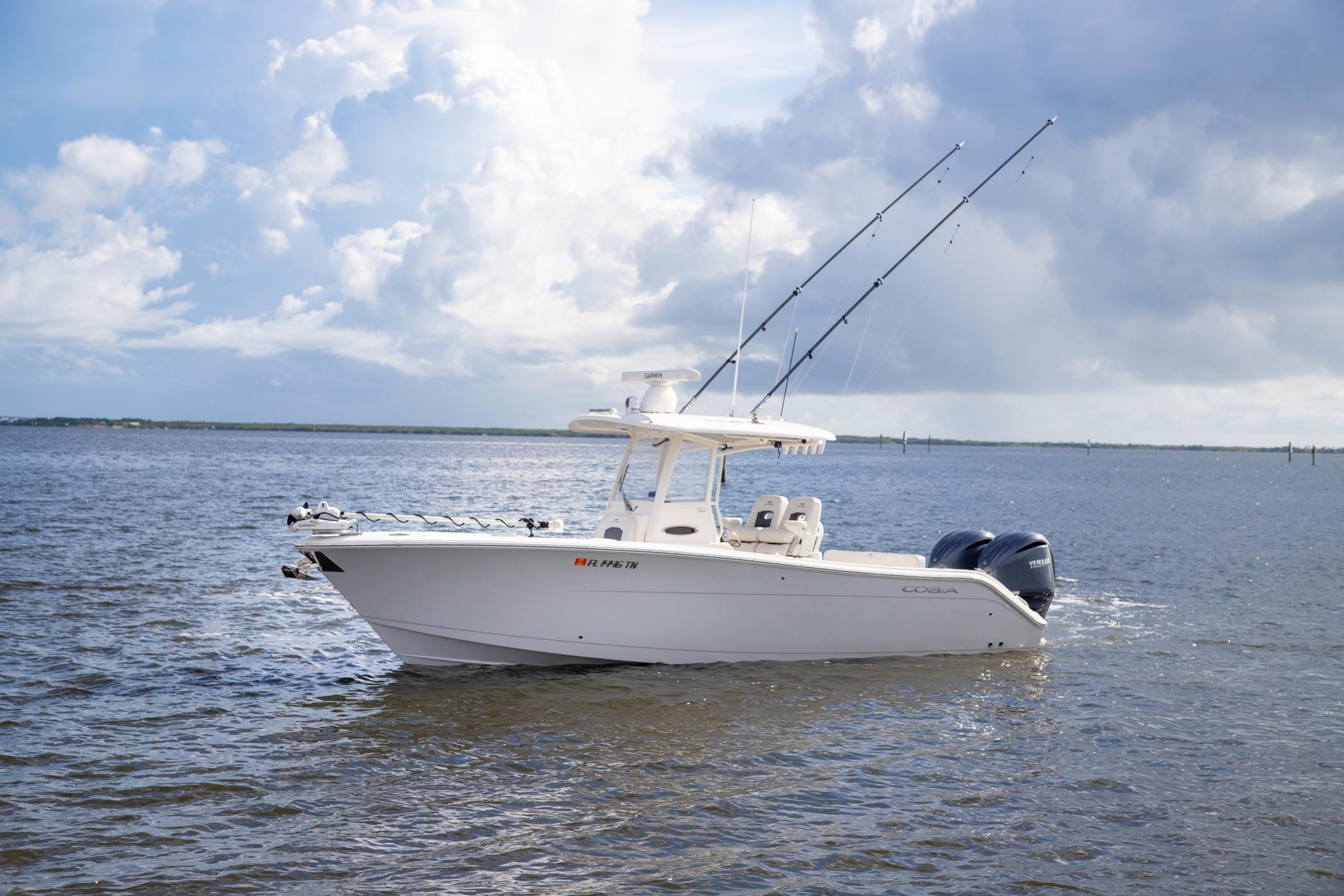 2023 Cobia 280 Center Console