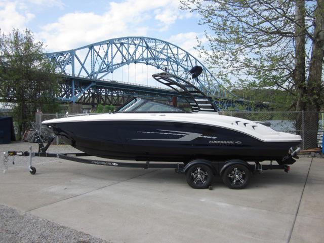 2025 Chaparral 23 SSi
