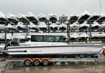 2023 Axopar 28' Cabin