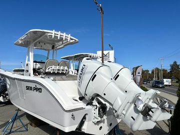 2024 Sea Pro 262CC