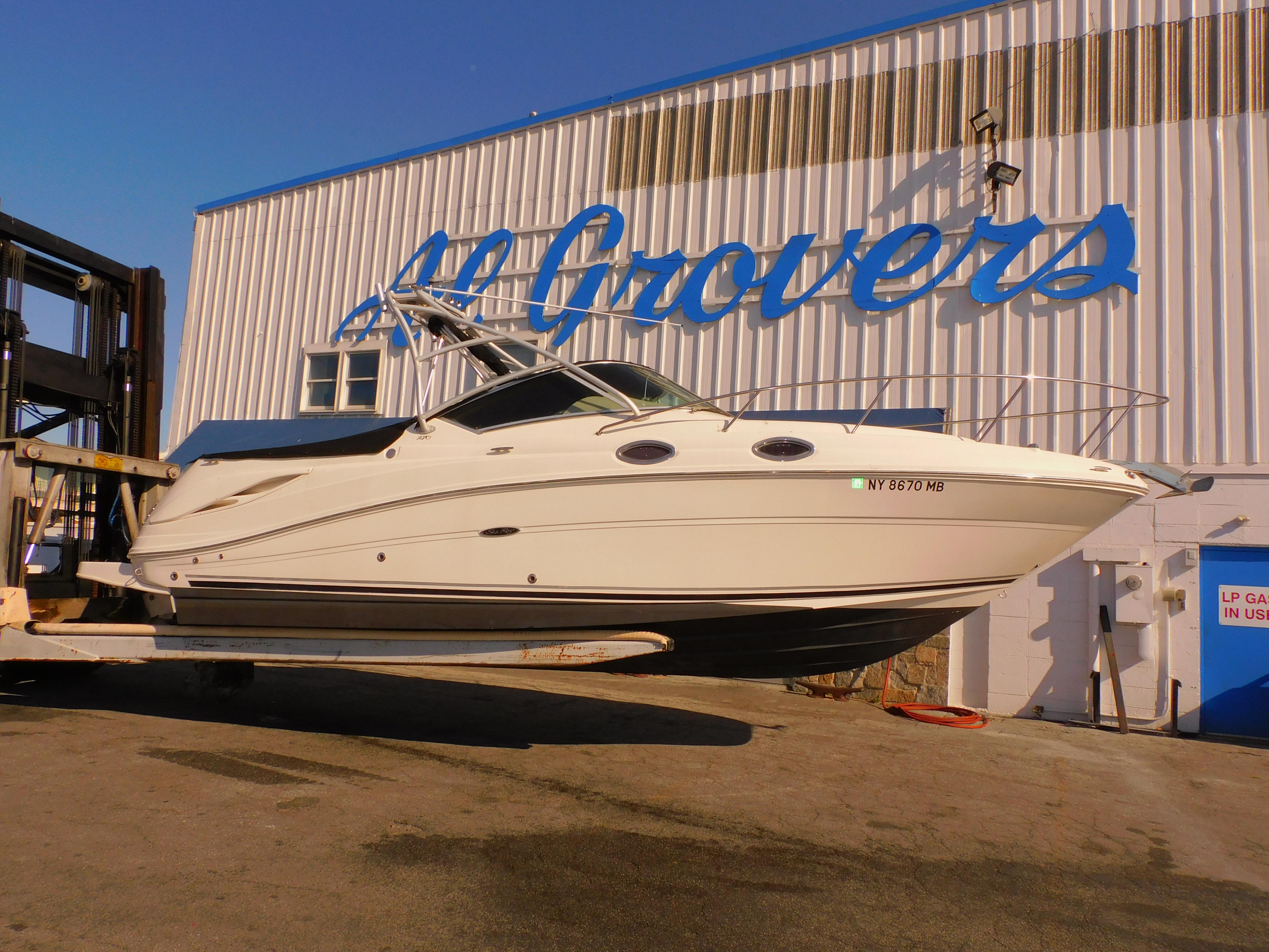 2005 Sea Ray 270 Amberjack