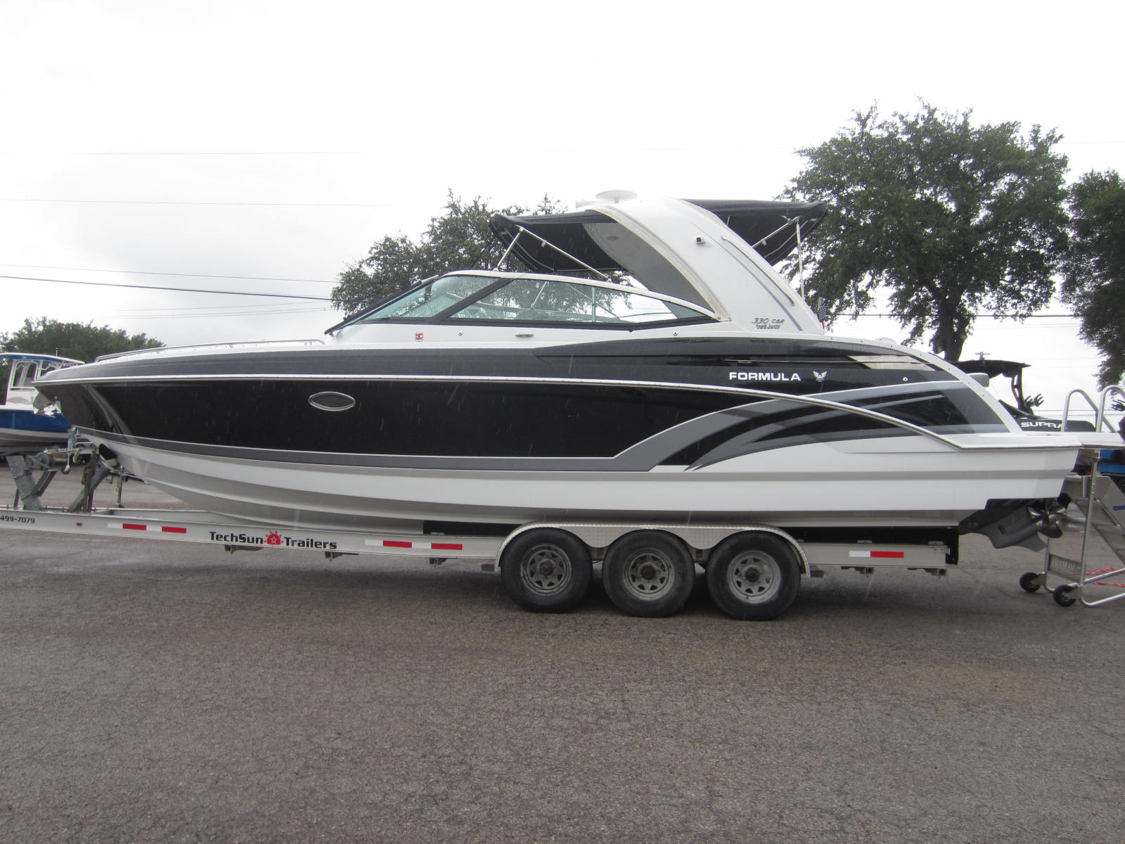 Formula 330 Cbr boats for sale
