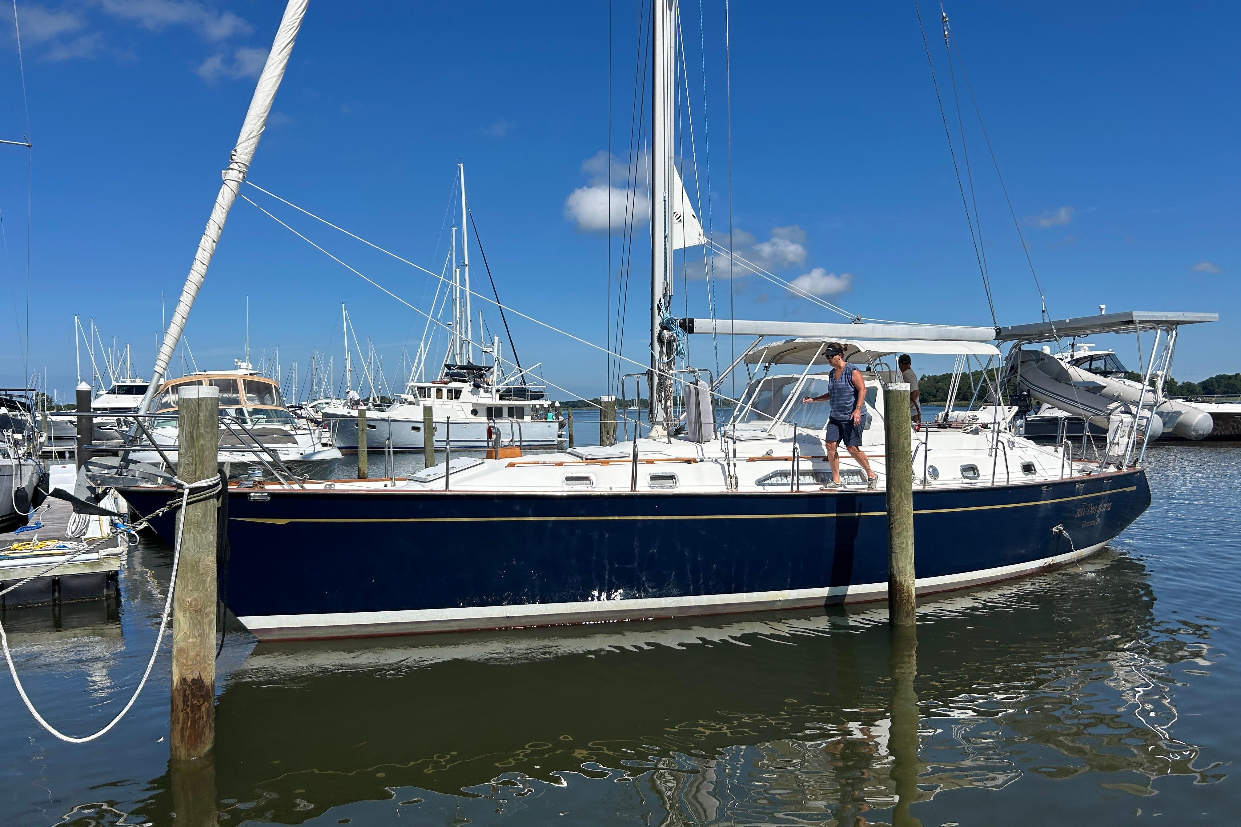 1995 Tayana 48