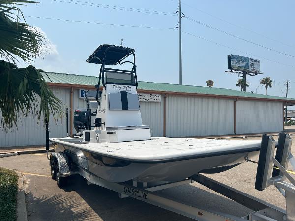 2025 Shallow Stalker 240 RC Elite