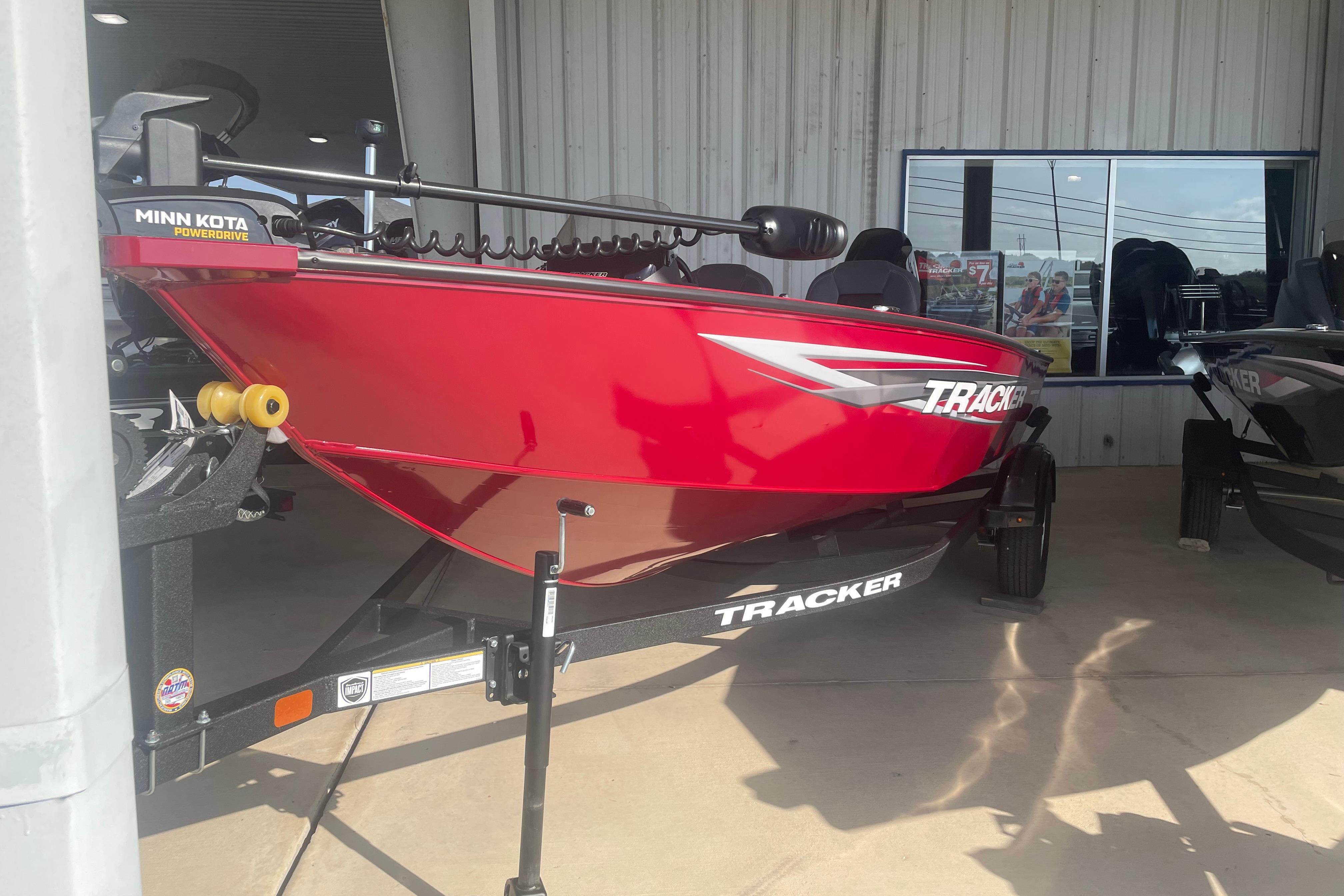 2026 Tracker Super Guide V-16 SC
