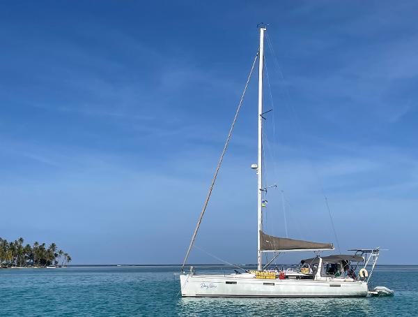 2016 Beneteau Oceanis 45