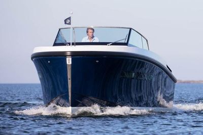 Delta Powerboats 33 Open Manufacturer Provided Image