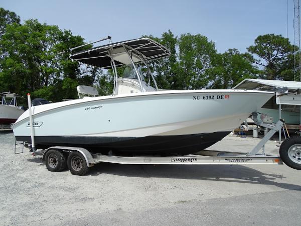 Boston Whaler 240 Outrage Boats For Sale Boats Com