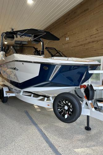 2025 Nautique Super Air Nautique G23
