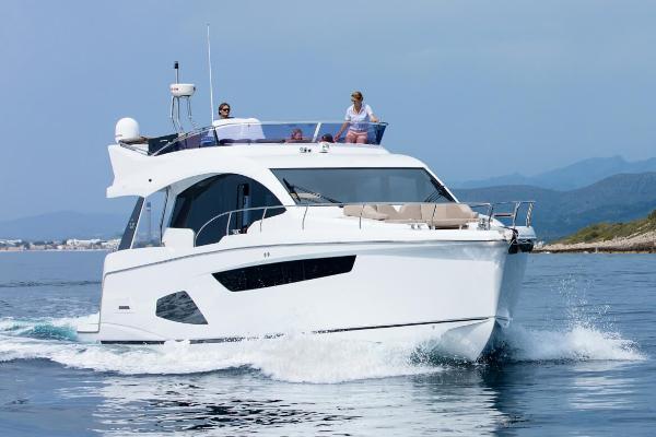 Sealine F530 SEALINE F530