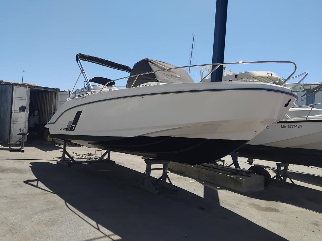 2020 Beneteau Flyer 7 SUNdeck