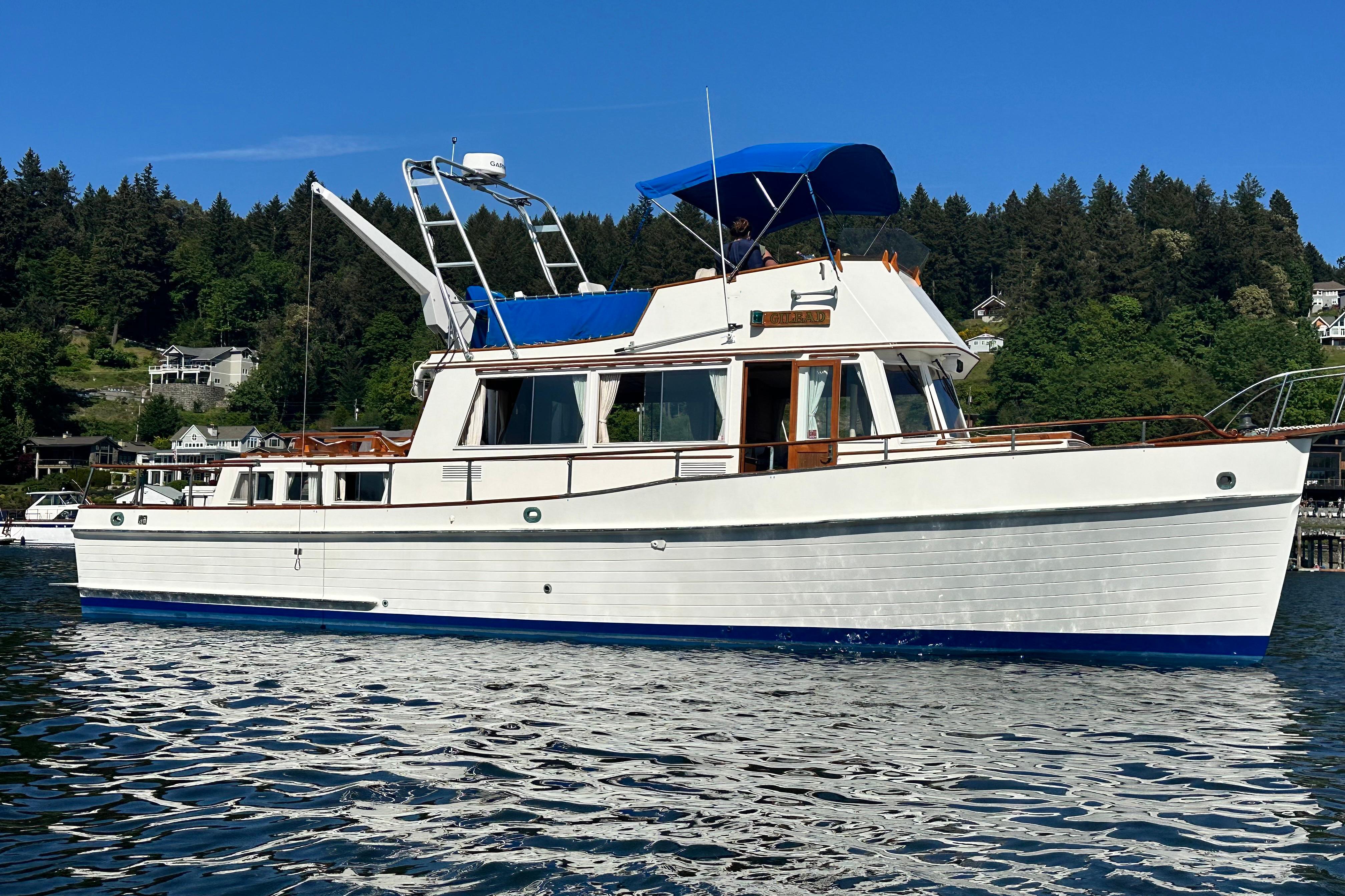 1981 Grand Banks Classic Tri-cabin