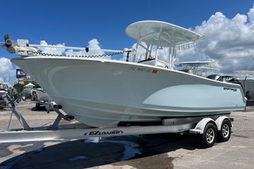 2021 Sportsman Open 232 Center Console