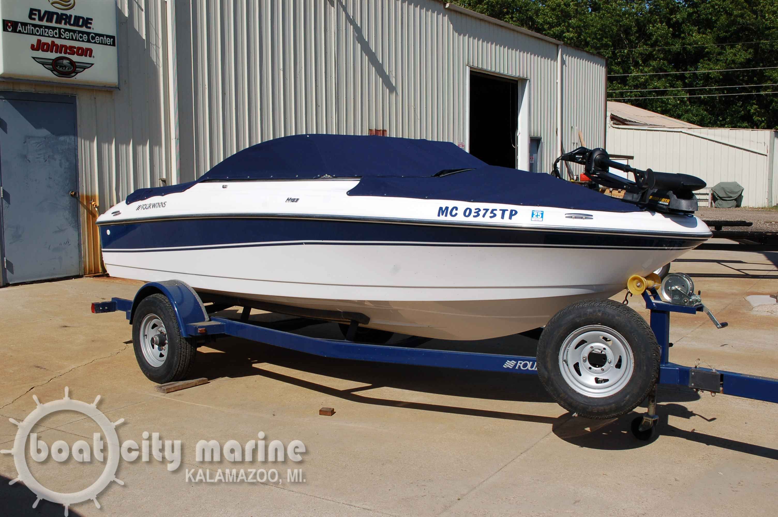 2008 Four Winns H183