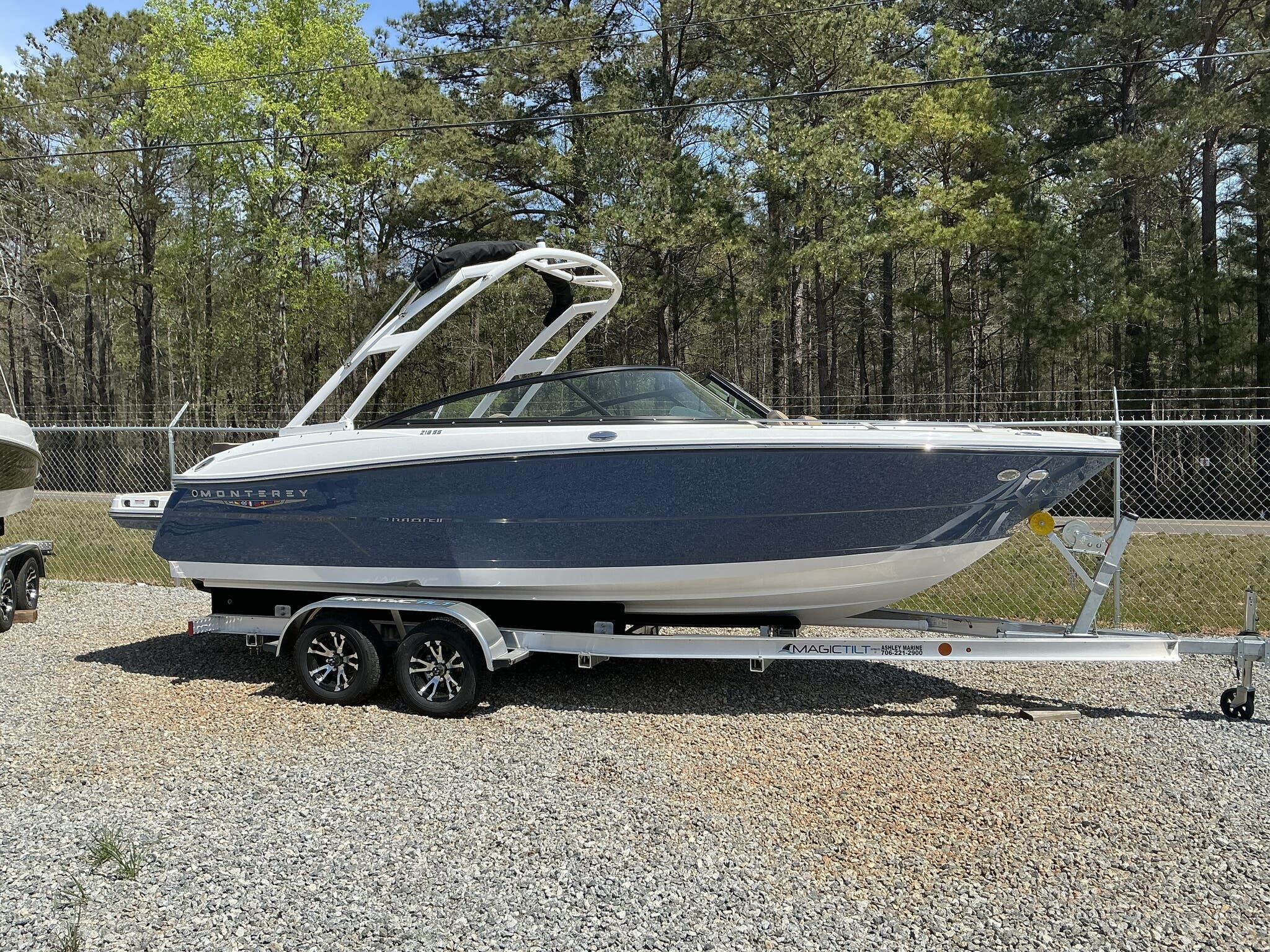Monterey SS 218
