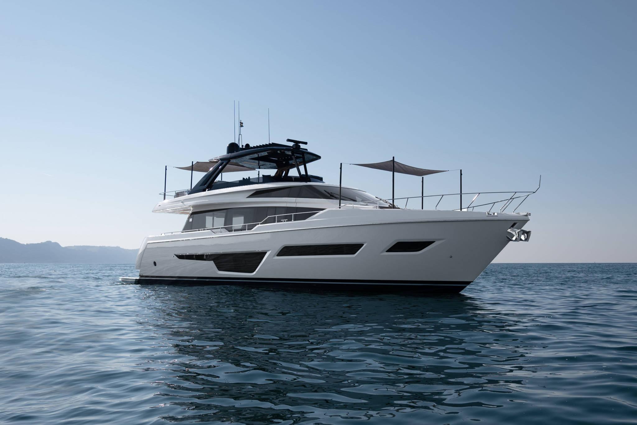 2025 Ferretti Yachts 780