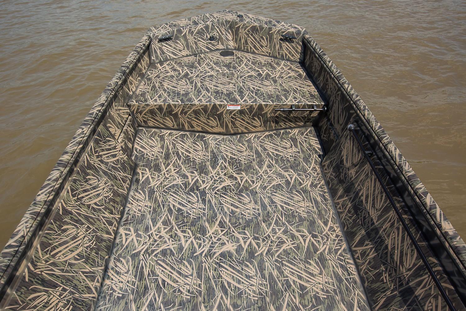 Crestliner Boat image
