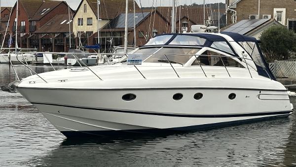 2006 Princess V42