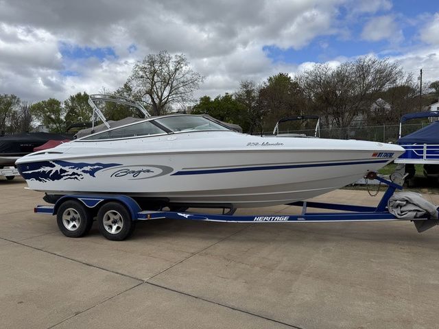 2002 Baja 232 Islander