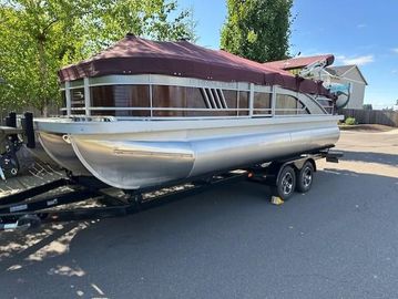 2021 Bennington L 21 Swingback