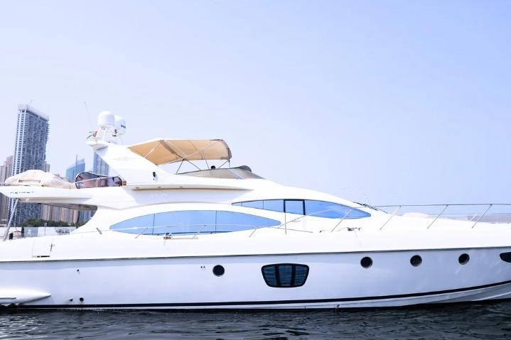 2008 Azimut Fly 68