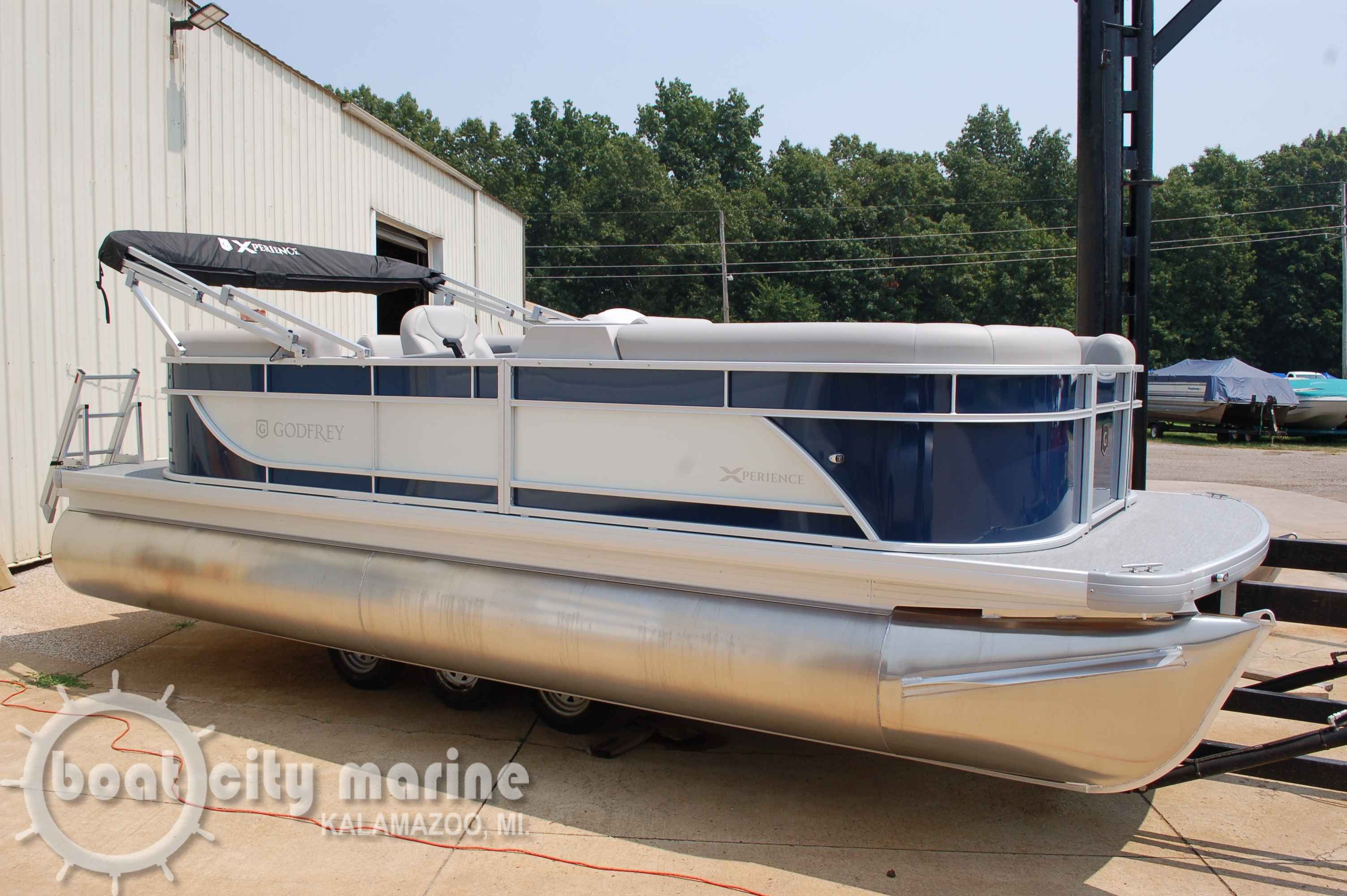 2025 Godfrey Xperience Split Bench SW 2086 SBX